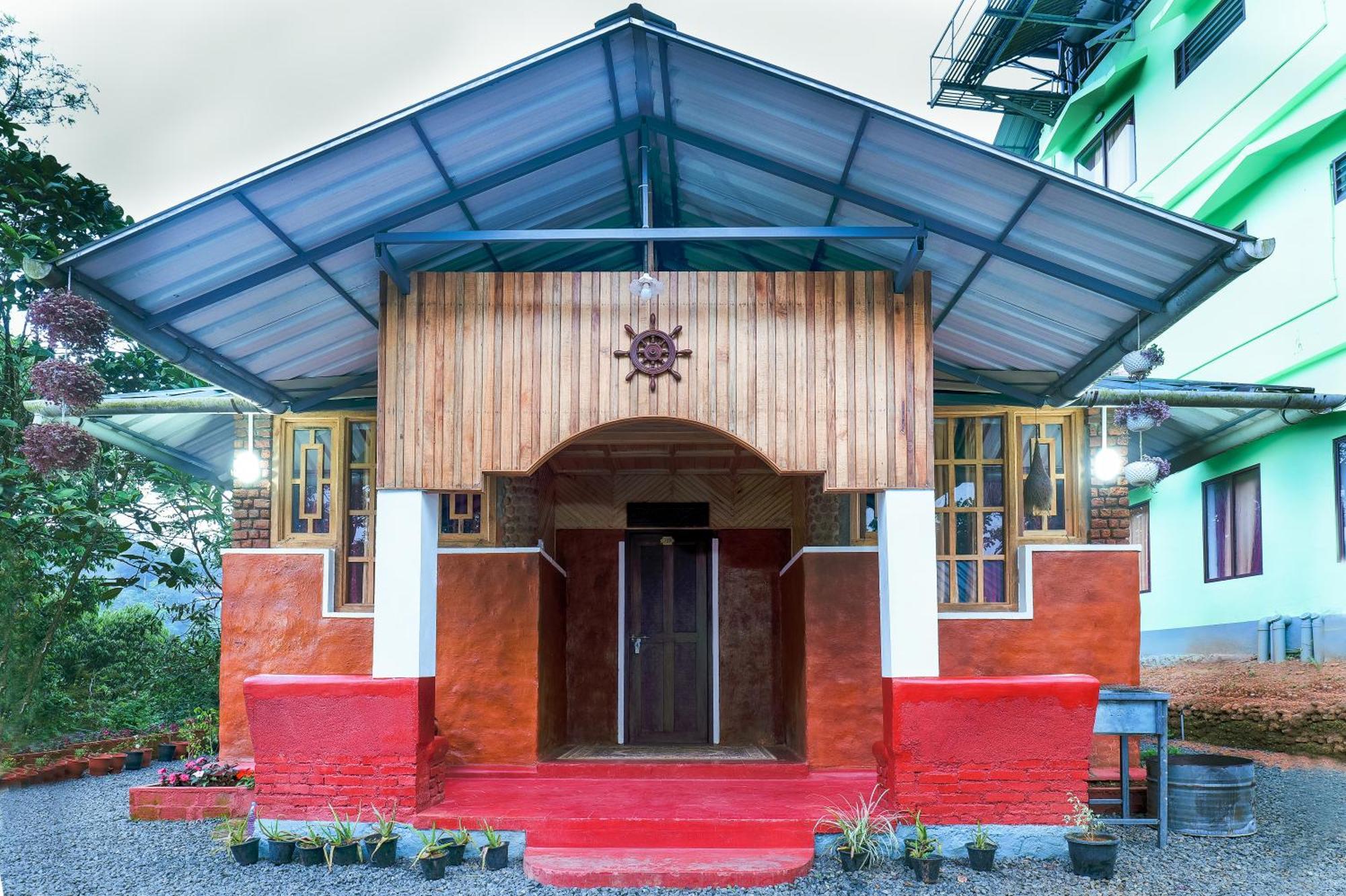 Exotica Holidays Hotel Viripara Exterior photo