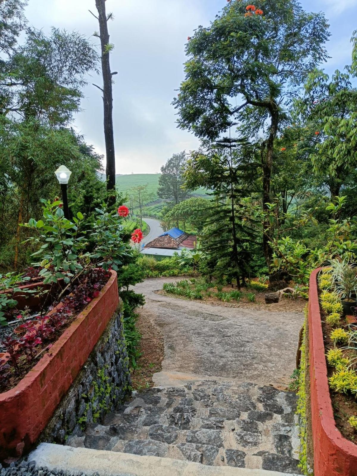 Exotica Holidays Hotel Viripara Exterior photo